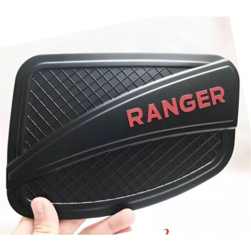 ỐP NẮP BÌNH DẦU FORD RANGER