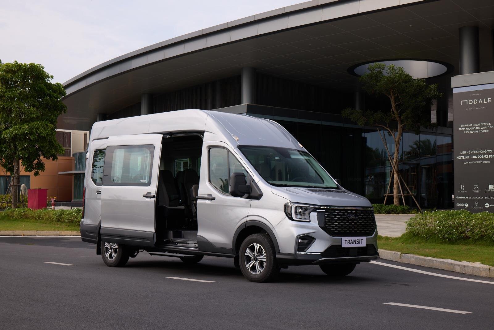 Ford Transit Thế Hệ Mới | Limousine 10 chỗ